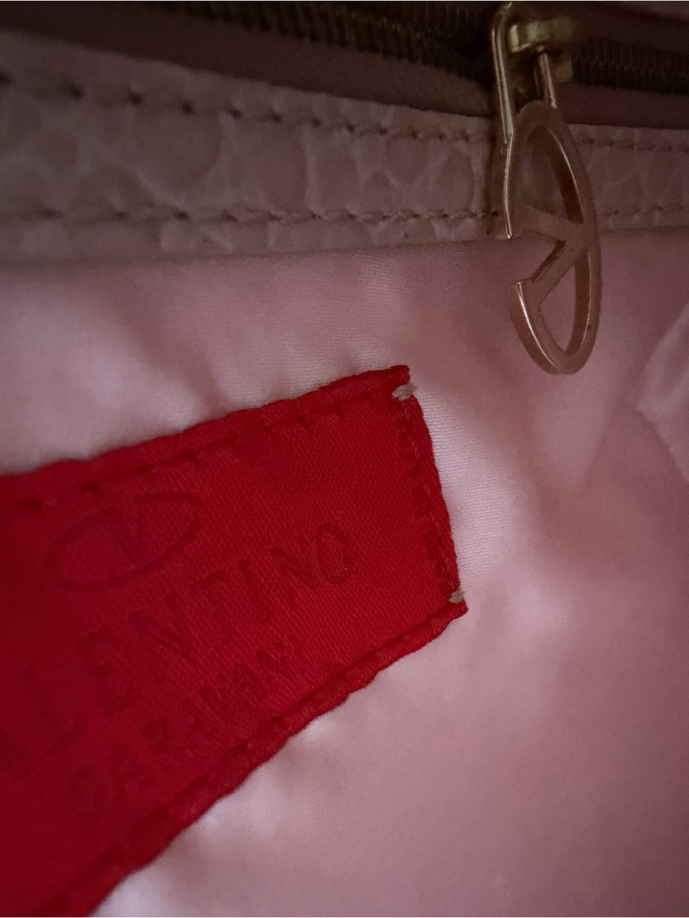 Vintage Valentino Garavani Cream Shoulder Bag – Excellent Condition - Picture 15 of 16